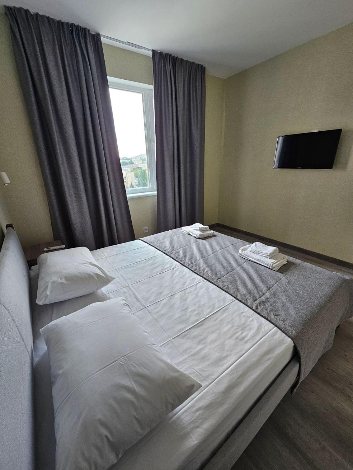 Mansarda Iris Hotell Kiev Eksteriør bilde