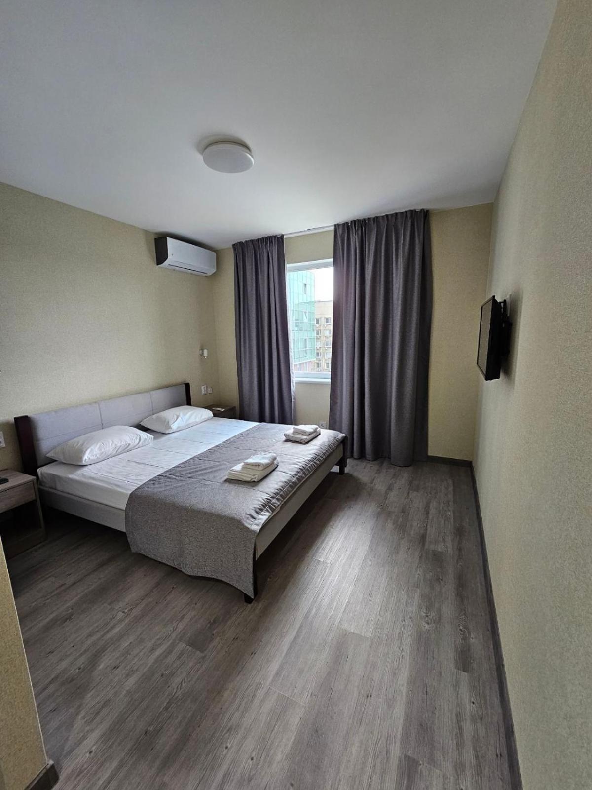 Mansarda Iris Hotell Kiev Eksteriør bilde