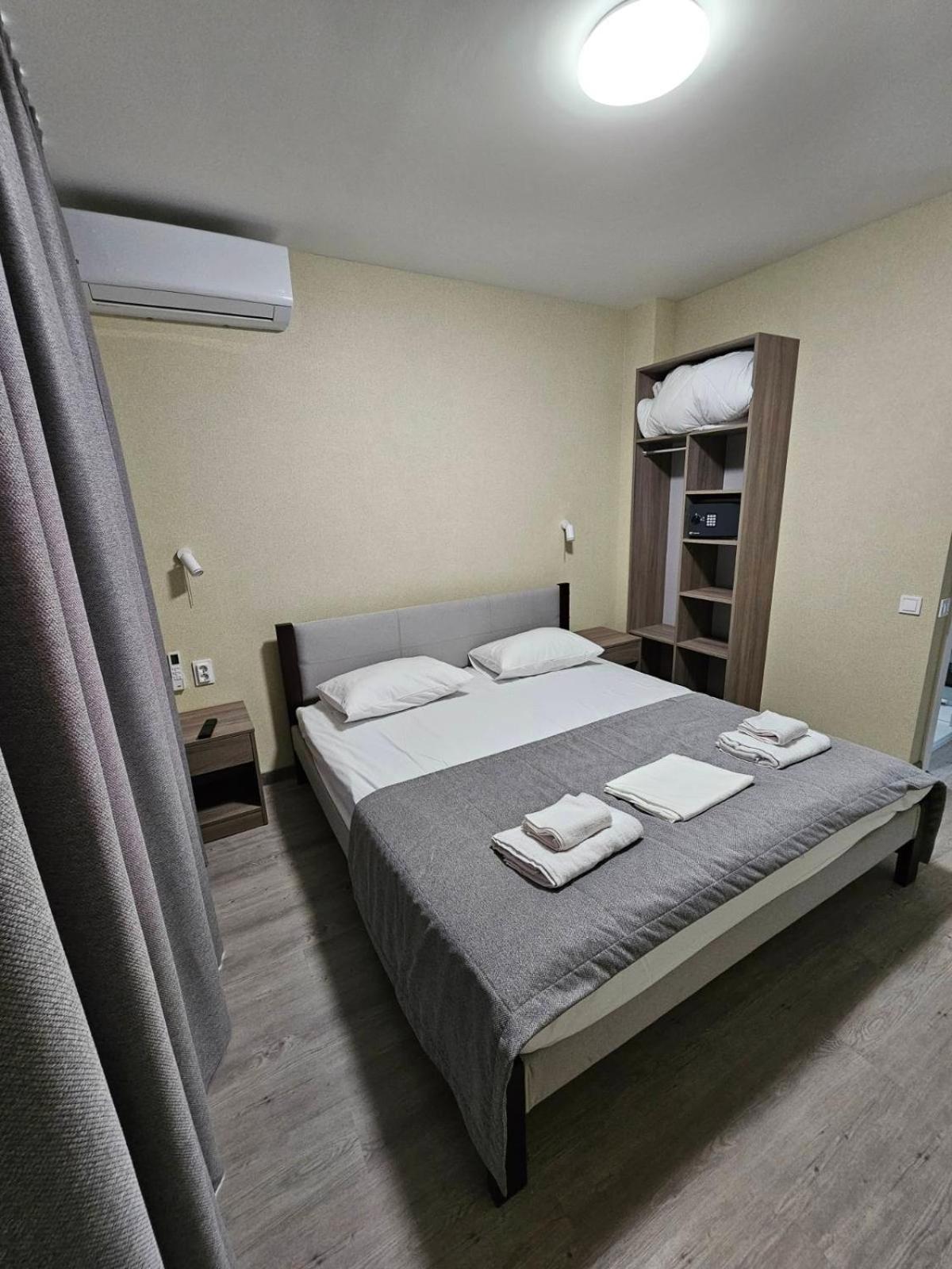 Mansarda Iris Hotell Kiev Eksteriør bilde